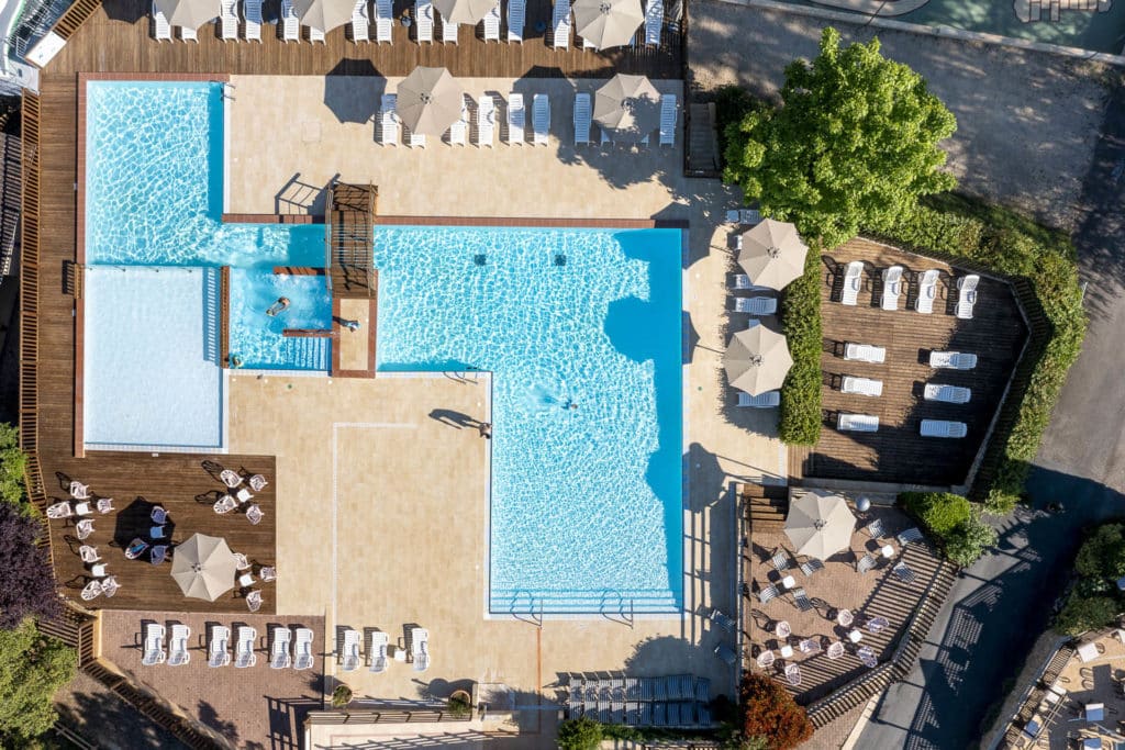 Espace aquatique du camping Les Grottes de Roffy en Dordogne